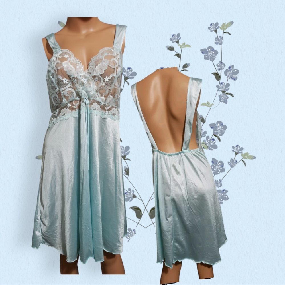 Vintage Mint Green Nightgown